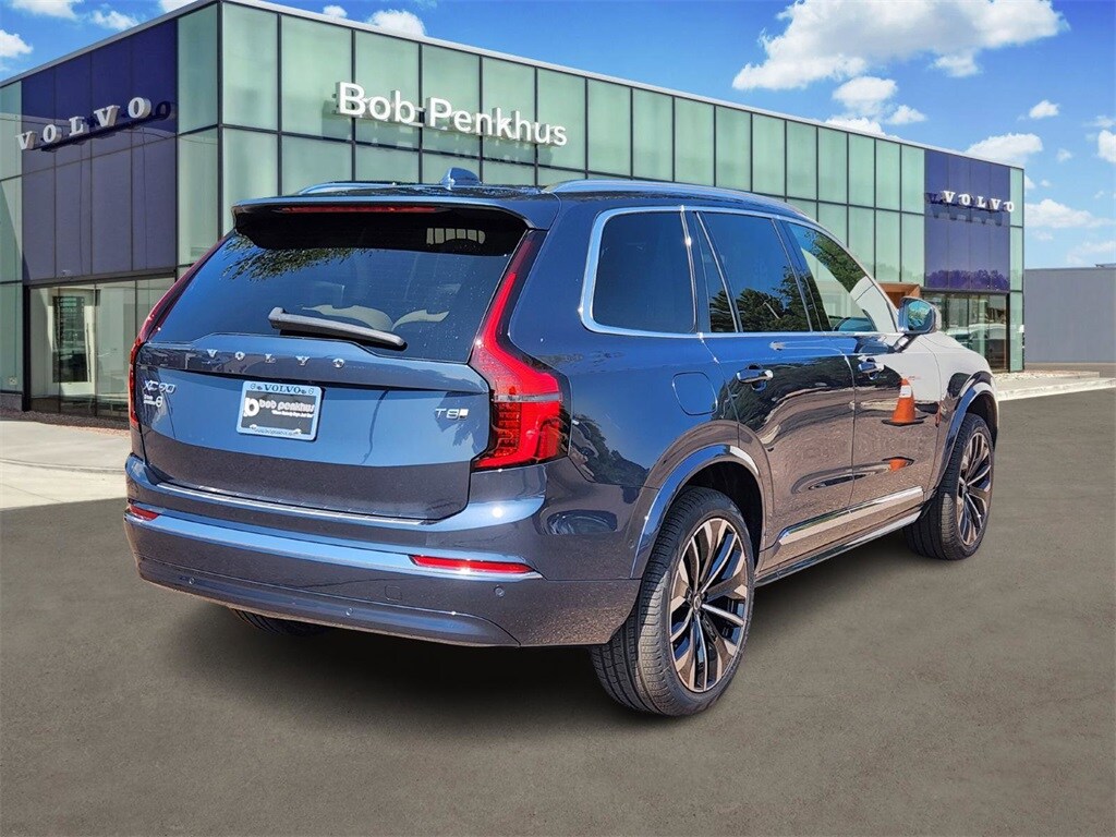 2026 Volvo XC90 T8 Plus photo 3