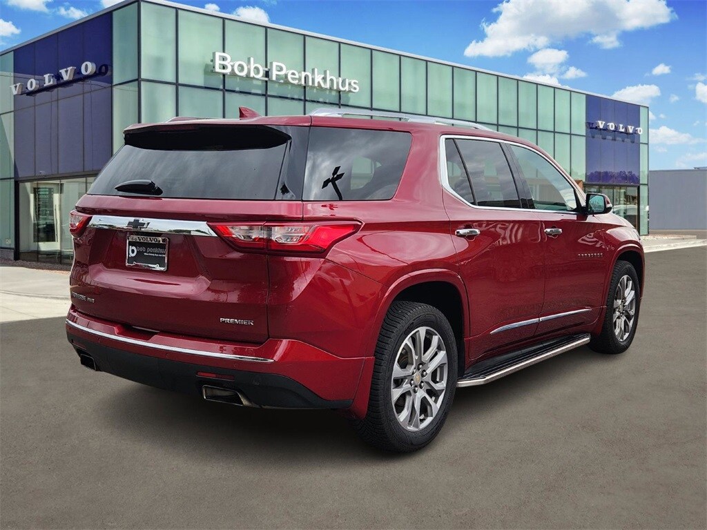 2020 Chevrolet Traverse Premier photo 3