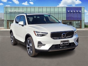 2025 Volvo XC40 B5 Core Bright Theme SUV