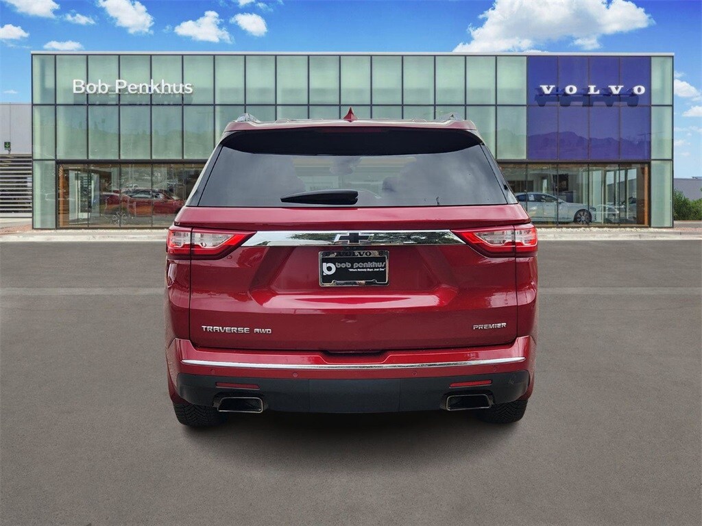 2020 Chevrolet Traverse Premier photo 4
