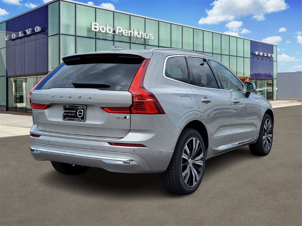 2023 Volvo XC60 B5 Plus photo 3