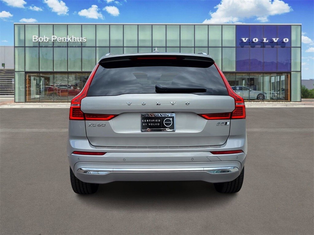 2023 Volvo XC60 B5 Plus photo 4
