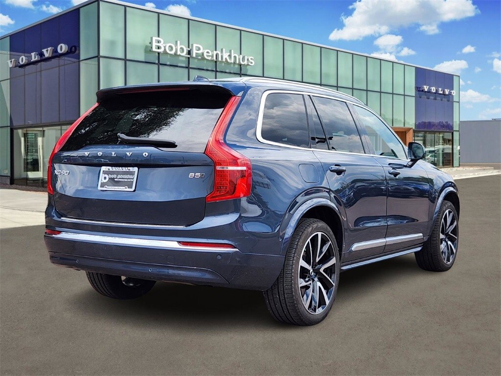 2023 Volvo XC90 B5 Plus photo 3