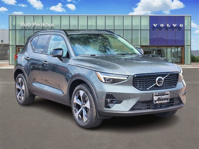 2026 Volvo XC40 B5 Plus AWD SUV 2026 Volvo XC40 B5 Plus AWD SUV