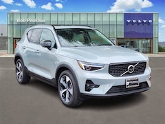 2026 Volvo XC40 B5 Plus SUV