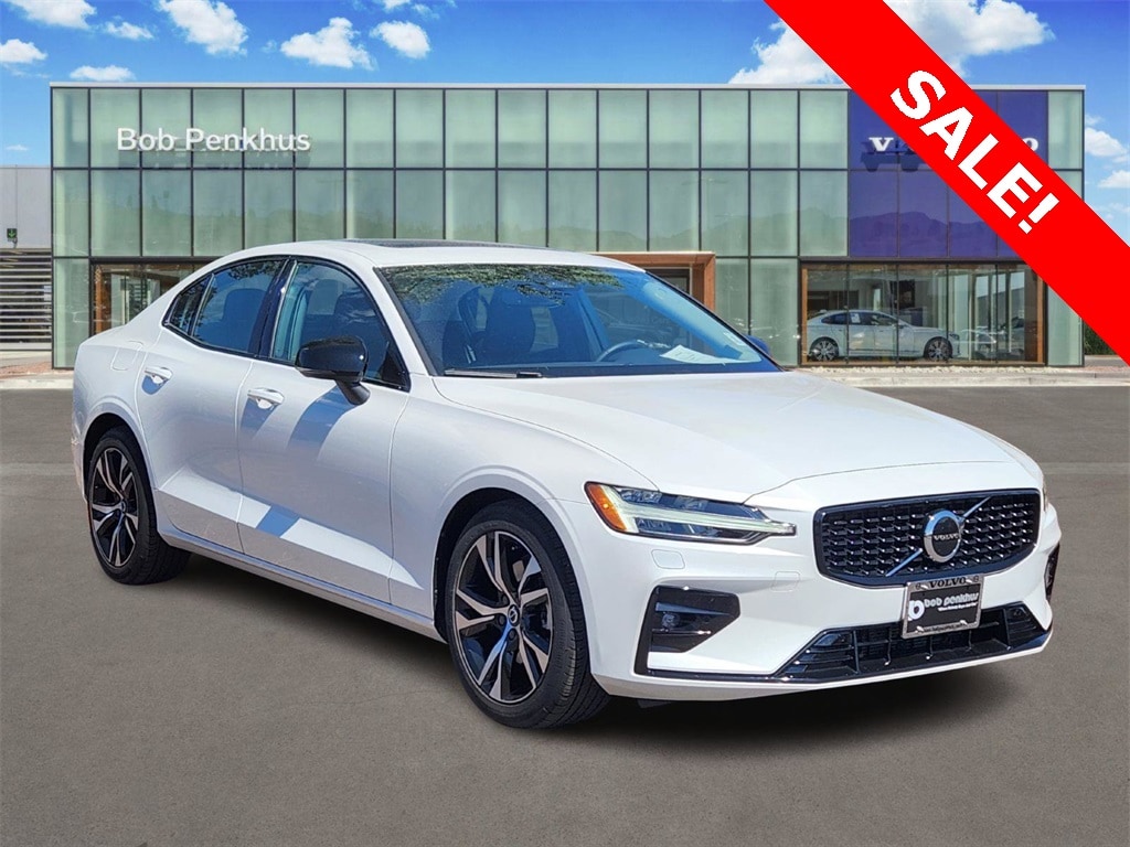 2025 Volvo S60 B5 AWD