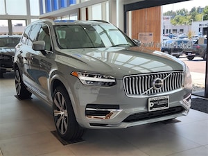 2025 Volvo XC90 plug-in hybrid T8 Ultra 7-Seater SUV