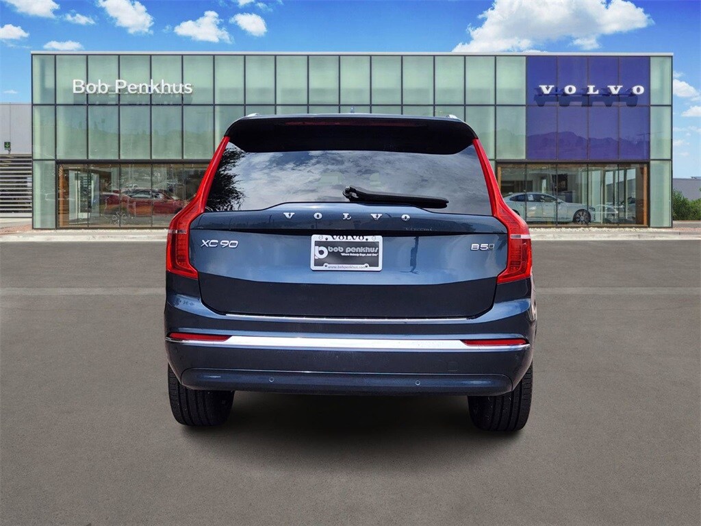 2023 Volvo XC90 B5 Plus photo 4