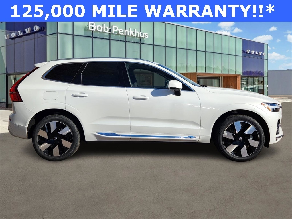 2023 Volvo XC60 Recharge Hybrid Ultimate photo 2