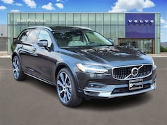 2026 Volvo V90 Cross Country B6 Ultra Wagon