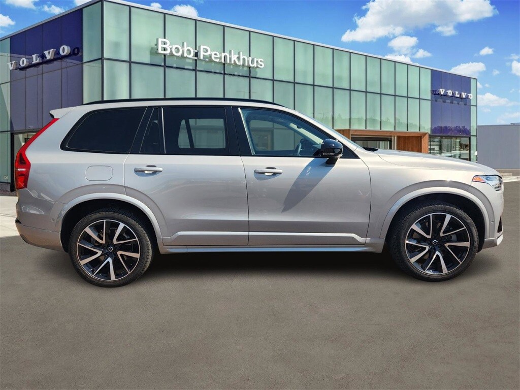 2023 Volvo XC90 Recharge T8 Plus photo 2