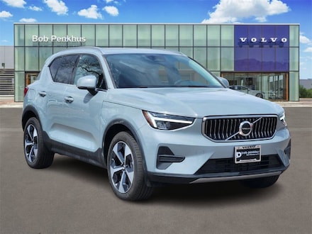 2025 Volvo XC40 B5 Core Bright Theme SUV