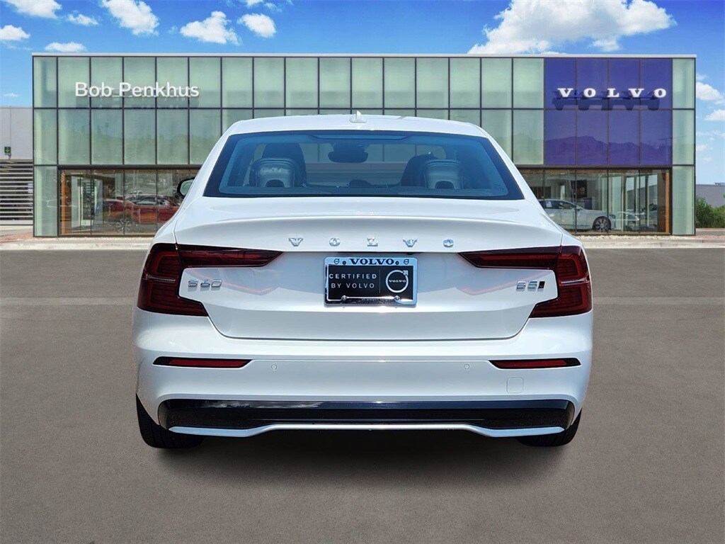 2025 Volvo S60 B5 AWD Core photo 4
