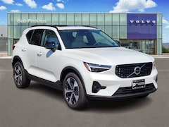 2026 Volvo XC40 B5 Plus SUV 2026 Volvo XC40 B5 Plus SUV