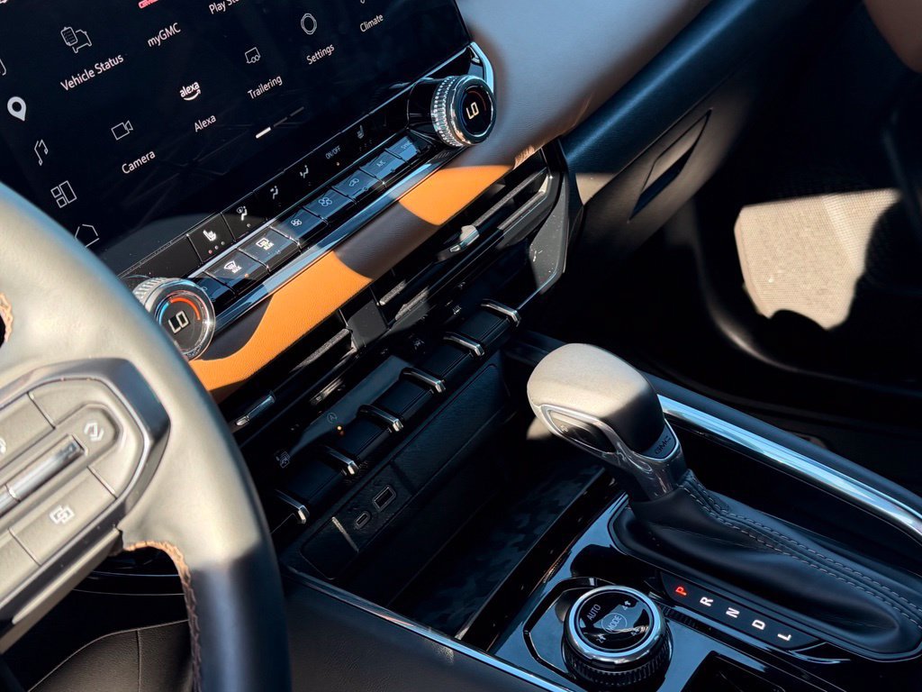 2025 GMC Canyon AT4 - Photo 22
