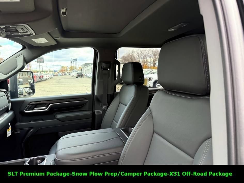 2025 GMC Sierra 2500HD SLT - Photo 14