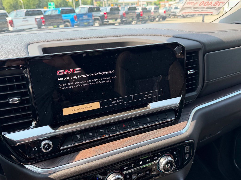 2025 GMC Sierra 2500HD SLT - Photo 24