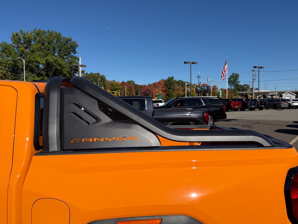 2025 GMC Canyon AT4 - Photo 9