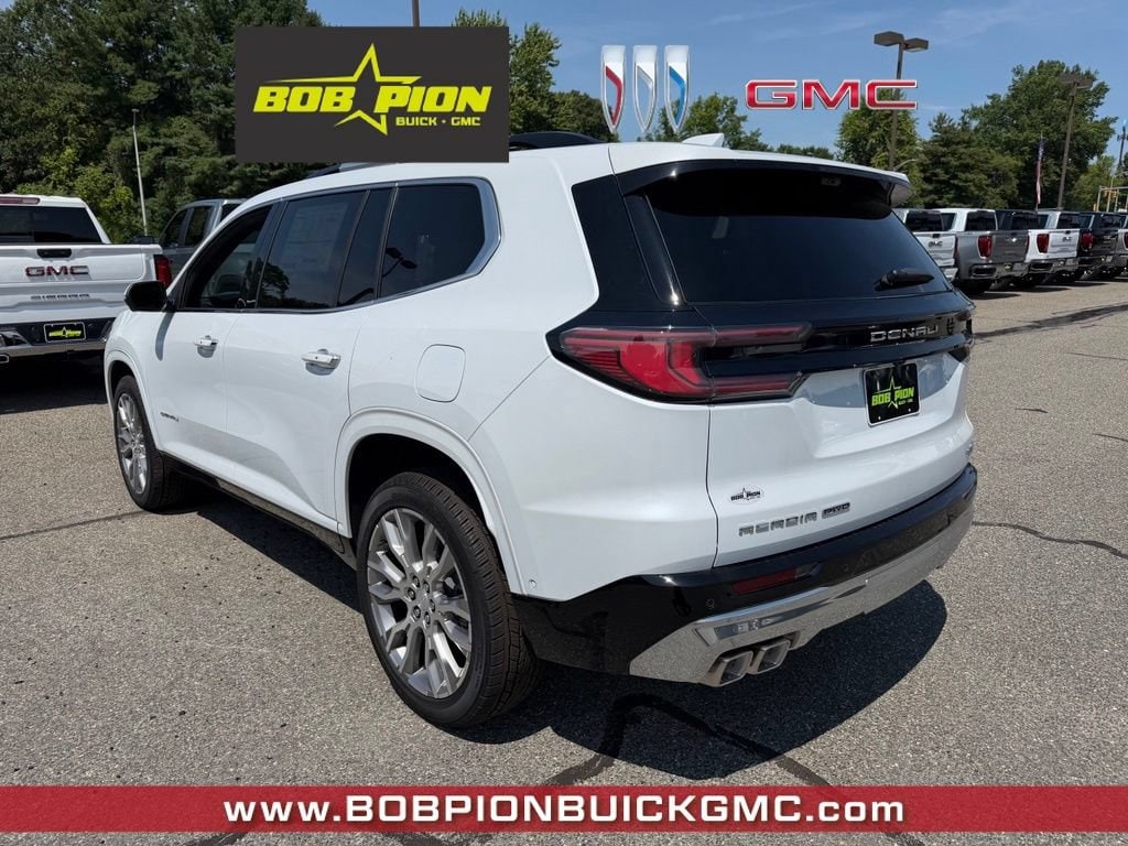 2026 GMC Acadia Denali - Photo 4