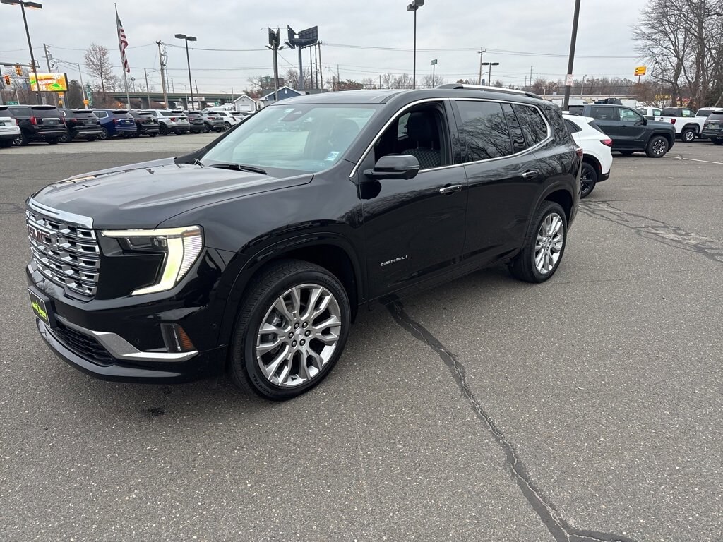 Used 2024 GMC Acadia Denali SUV