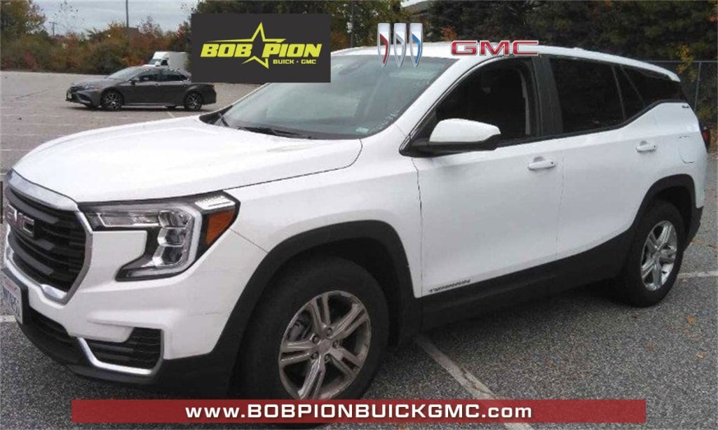 Used 2024 GMC Terrain SLE SUV