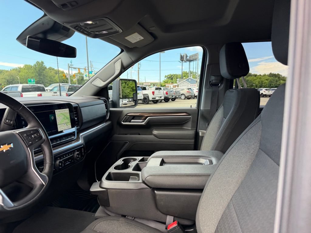 2025 Chevrolet Silverado 2500HD LT - Photo 13
