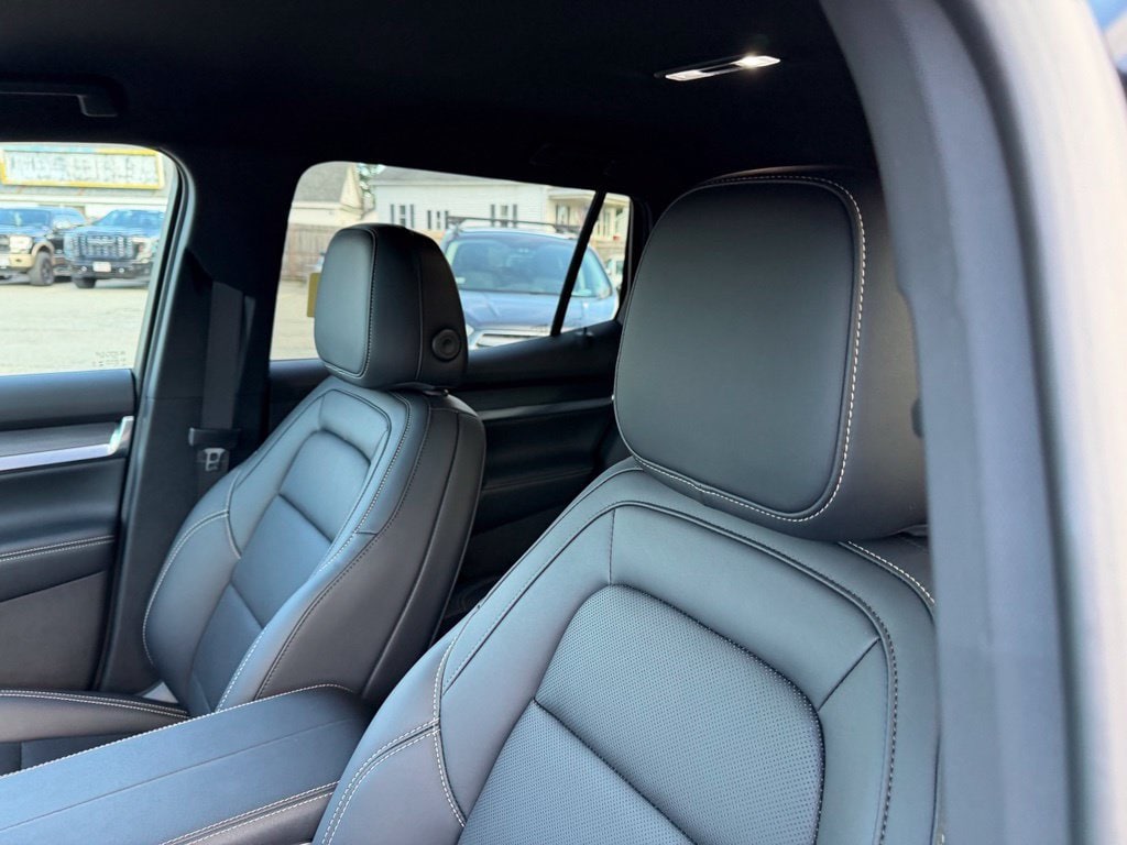 2027 GMC Terrain Elevation - Photo 13