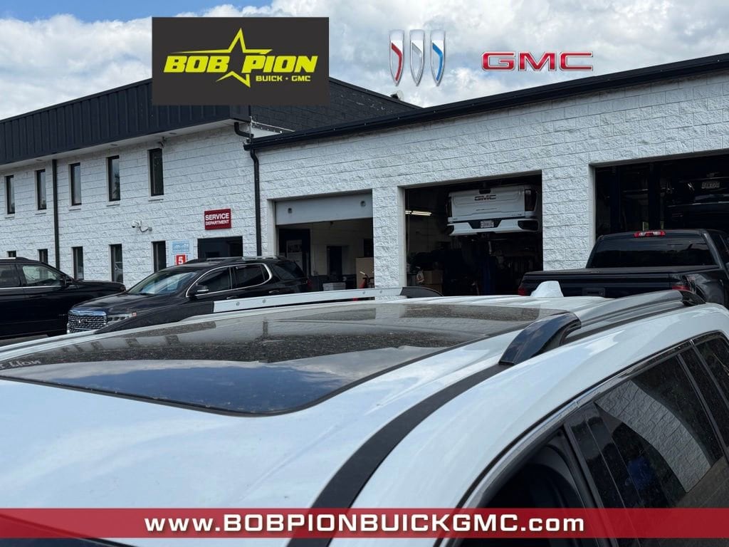 2026 GMC Acadia Denali - Photo 6