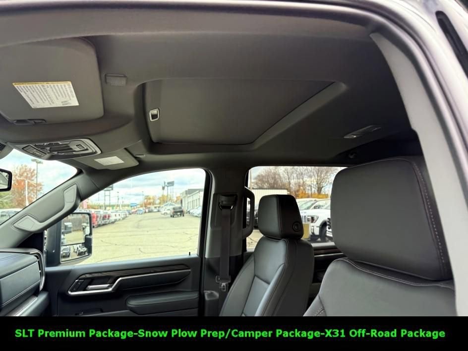 2025 GMC Sierra 2500HD SLT - Photo 13