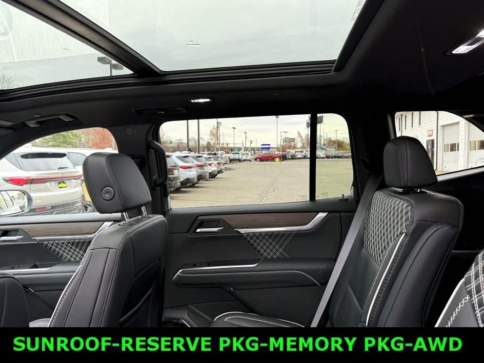 2026 GMC Acadia Denali - Photo 11