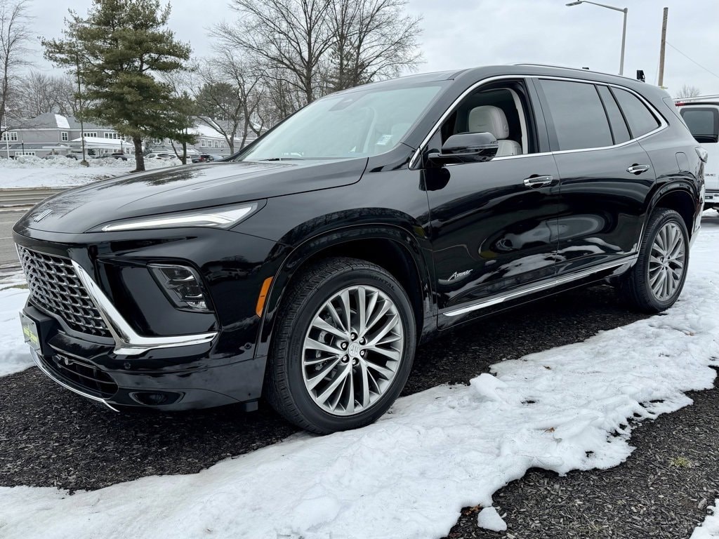 2026 Buick Enclave Avenir's photo
