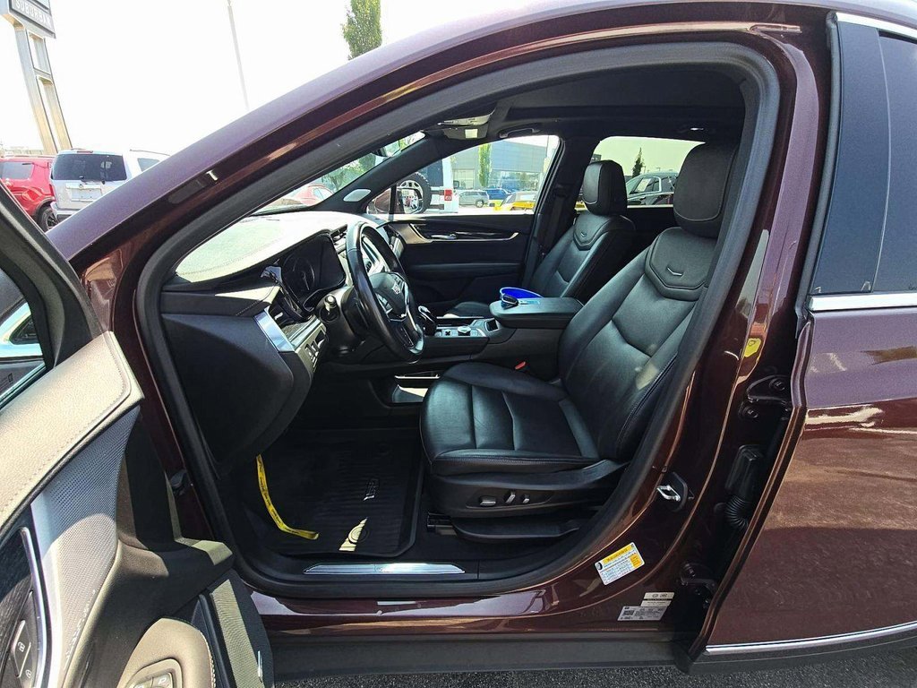 2023 Cadillac XT5 Premium Luxury photo 2