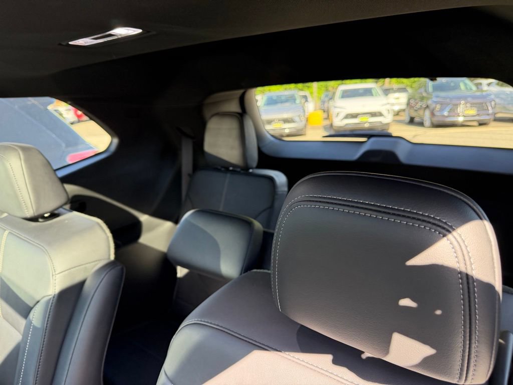 2024 GMC Acadia Elevation - Photo 11