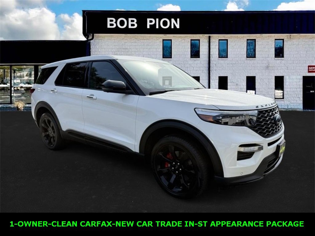 2022 Ford Explorer ST photo 3