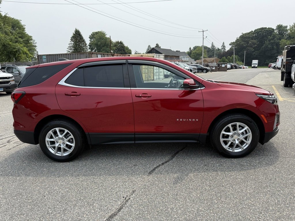 2022 Chevrolet Equinox LT photo 4