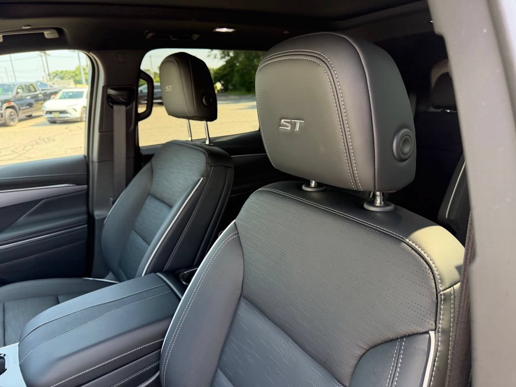 2026 Buick Enclave Sport Touring - Photo 14