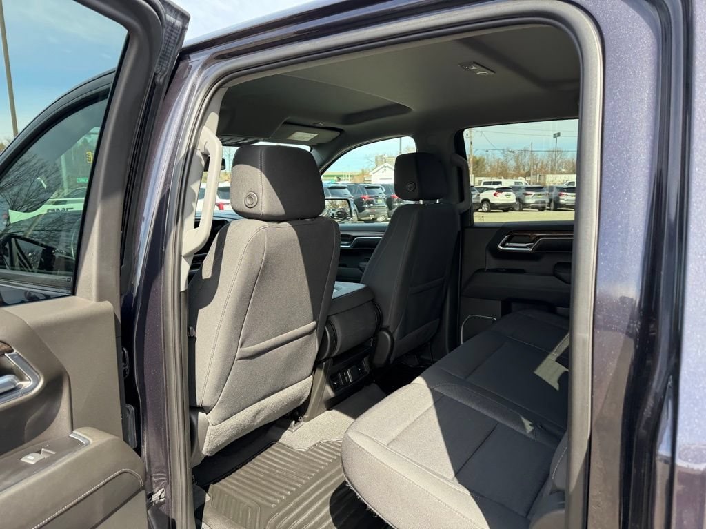 2022 Chevrolet Silverado 1500 LT - Photo 13
