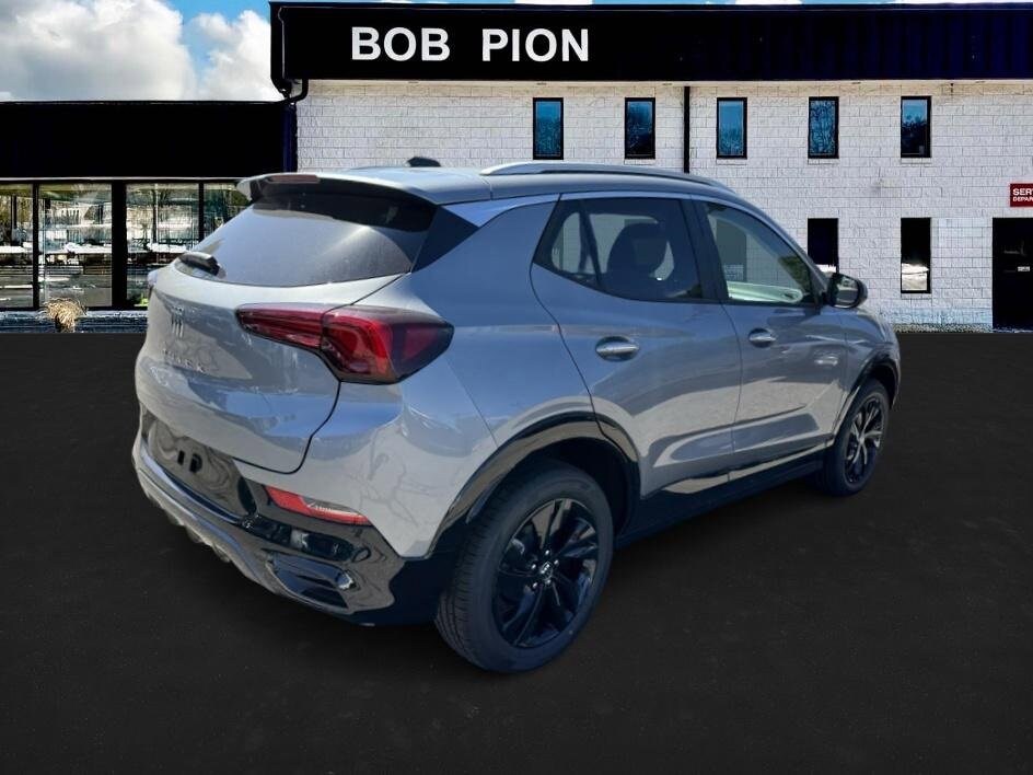 2026 Buick Encore GX Sport Touring photo 2