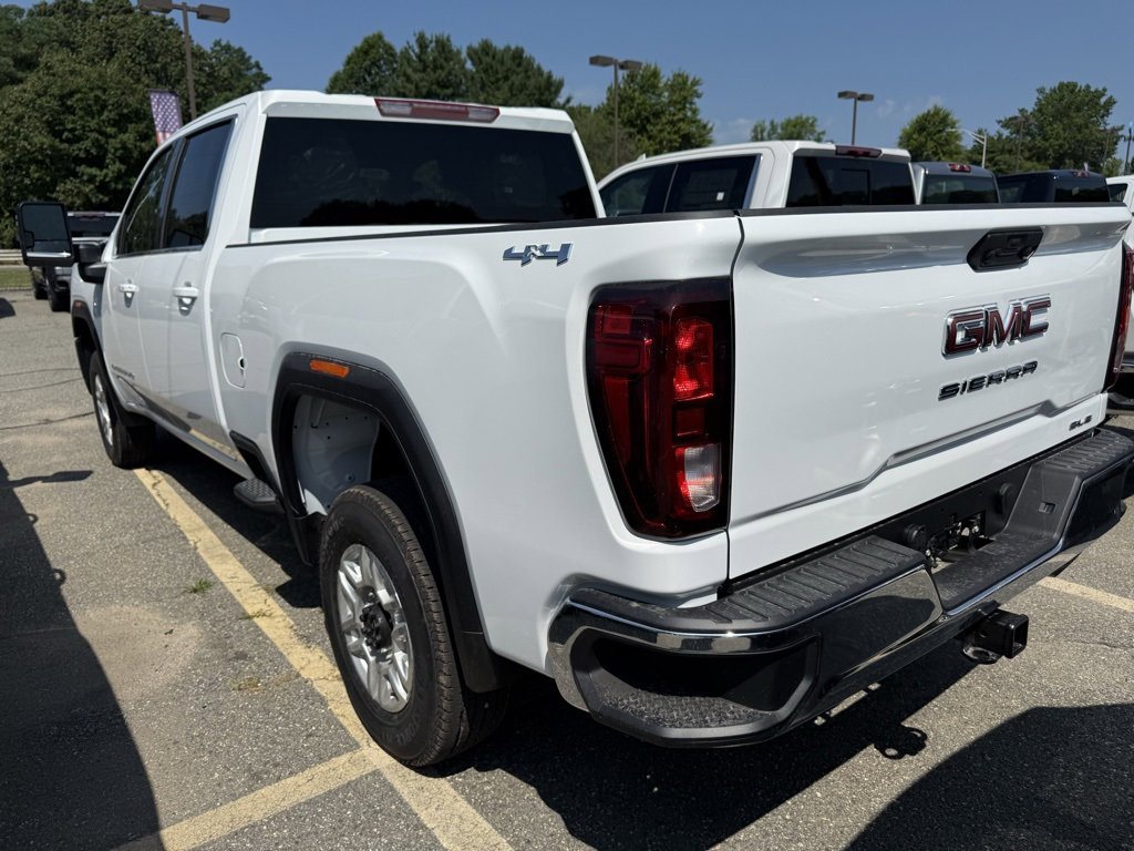 2025 Gmc Sierra 2500 HD SLE photo 3