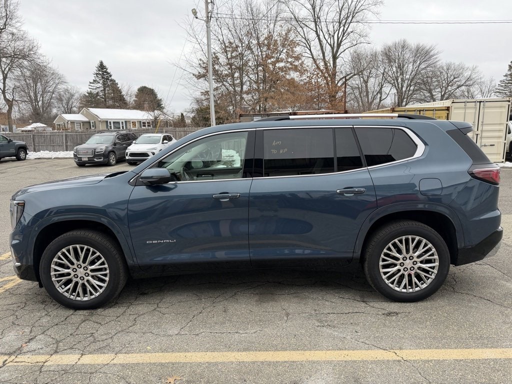 Used 2025 GMC Acadia Denali SUV