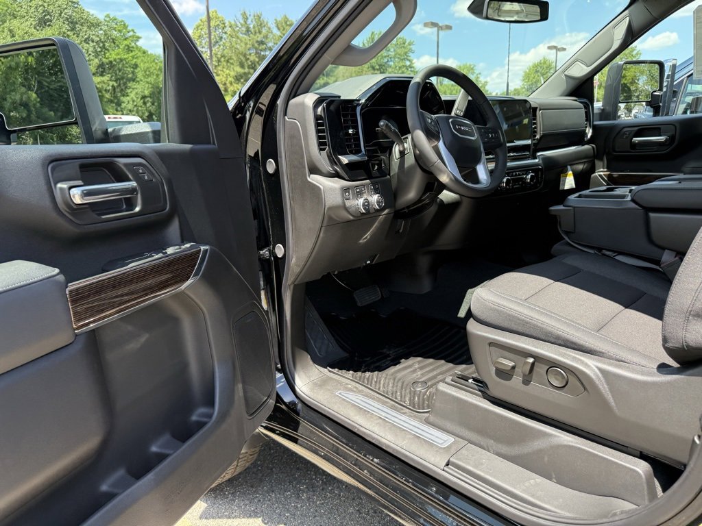 2025 GMC Sierra 2500HD SLE - Photo 23