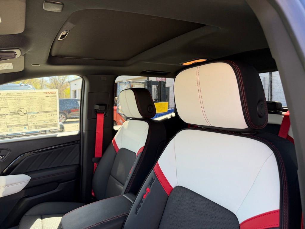 2026 GMC Canyon AT4X - Photo 16