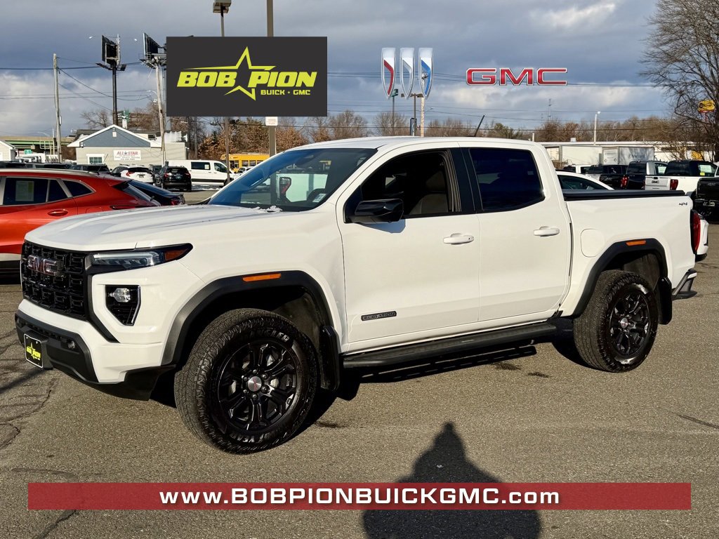 2024 GMC Canyon Elevation's photo
