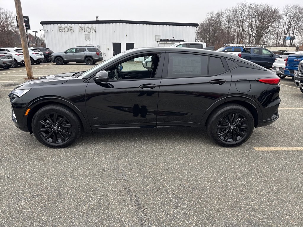 2026 Buick Envista ST photo 2