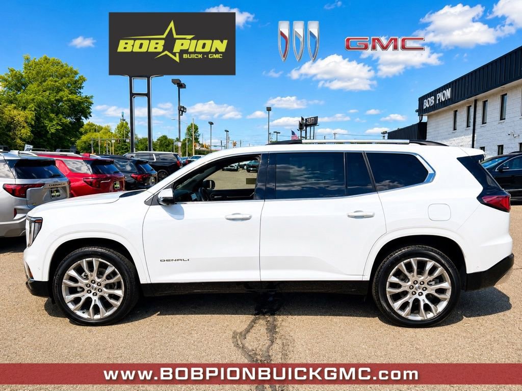 2026 GMC Acadia Denali - Photo 2