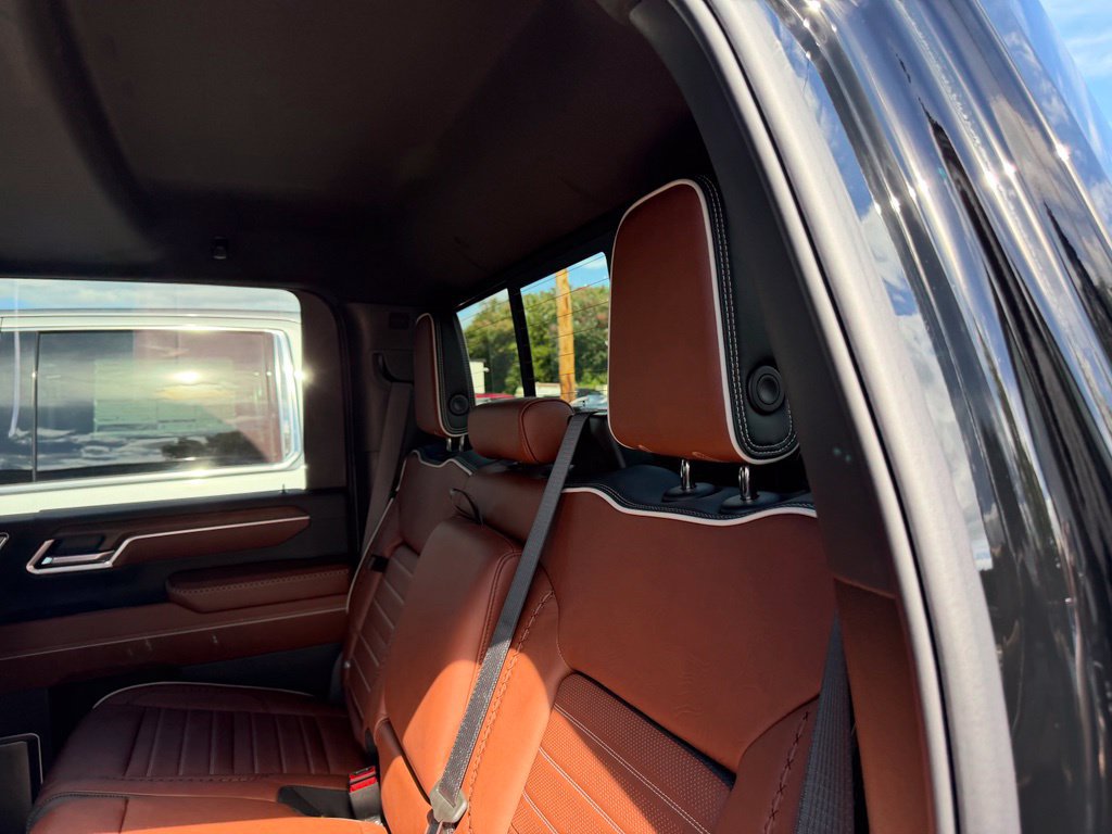 2026 GMC Sierra 2500HD Denali Ultimate - Photo 9