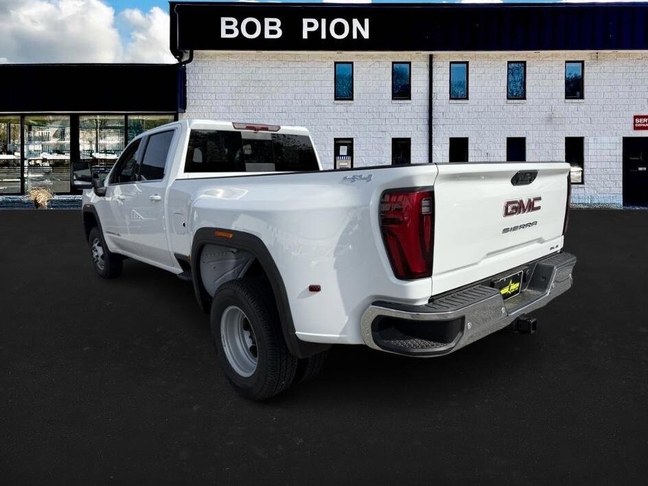 2026 Gmc Sierra 3500 HD SLE photo 3