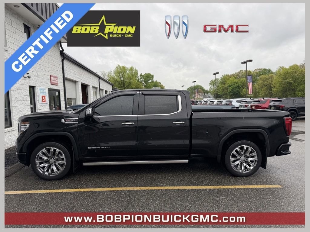 2023 GMC Sierra 4WD Crew Cab Short Box Denali's photo