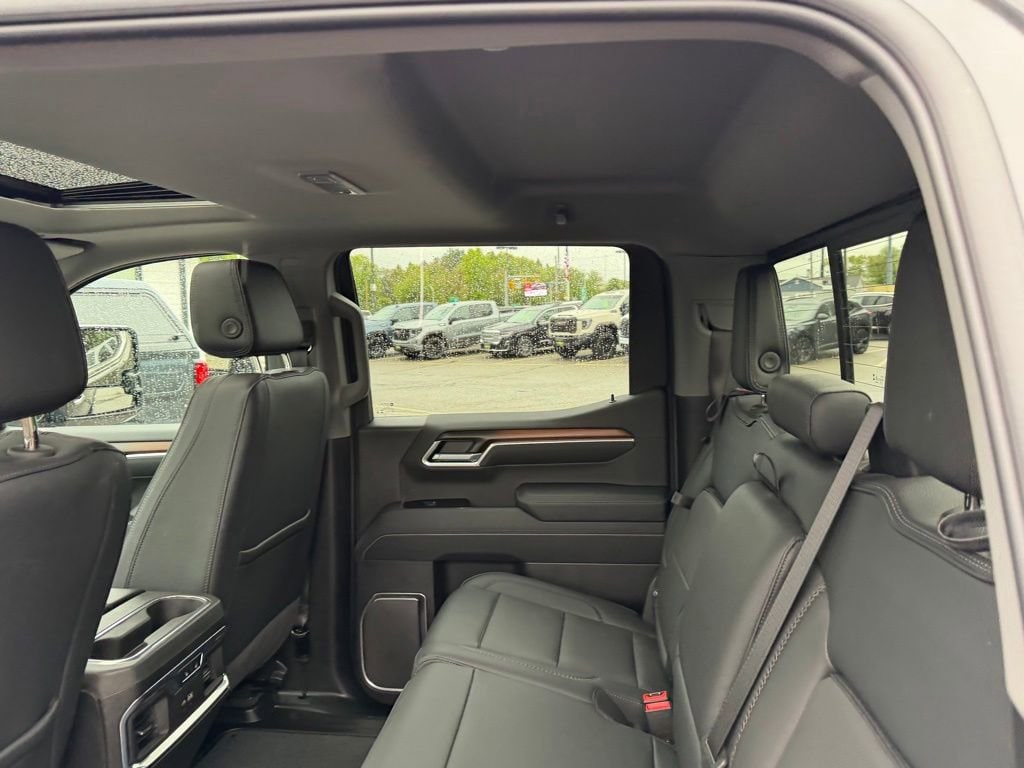 2025 GMC Sierra 1500 Denali - Photo 10