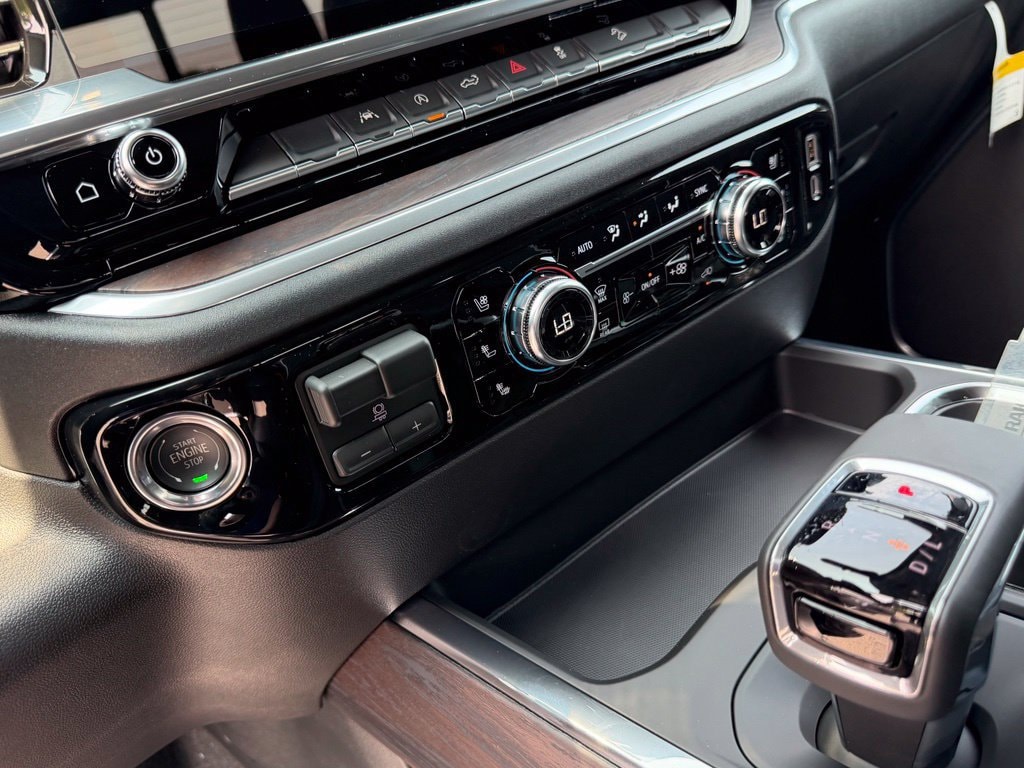 2026 GMC Sierra 1500 SLT - Photo 22